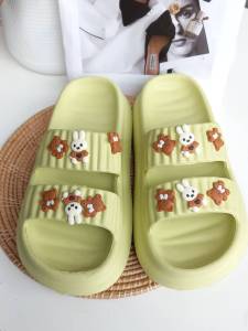 รองเท้าแตะแบบสวม ประดับการ์ตูนน่ารักๆ เบาใส่สบาย [รุ่น70016] สินค้าพร้อมส่งจากไทย