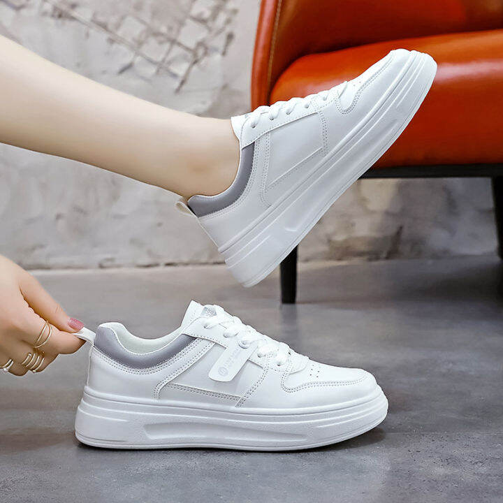 Sneaker casual clearance wanita