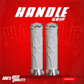 MOTORCYCLE HANDLE GRIP RUBBER WITH ALLOY BAR END B699-72 B798-78. 