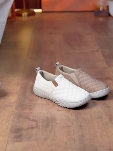 WomenS Fabric Loafers Non-Slip Thick-Soled Mom Shoes Slip-On Soft-Soled Bread Shoes Fashionable WomenS Moccasins