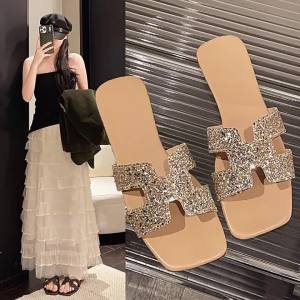 [Free Shipping] Summer New Fashion Large Size Beach Flat Sandals With Rhinestones For Casual Wear