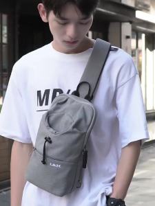 胸包单肩斜挎包女胸前潮牌个性多功能运动休闲小跨包简约斜背包男Beg dada beg silang satu bahu dada wanita jenama bergaya personaliti sukan pelbagai fungsi dan masa lapang beg silang kecil beg silang mudah lelaki