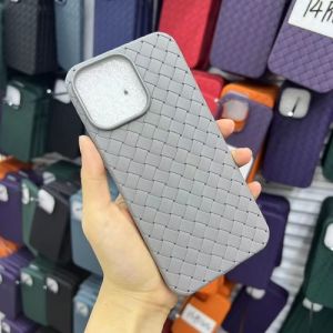Kisscase Ốp thoáng khí cho iPhone 15Promax họa tiết dệt mềm mỏng vỏ cho Iphone 15Plus 15 Pro 14 13 12 11 Pro Max Ốp Ốp lưng TPU mềm màu trơn