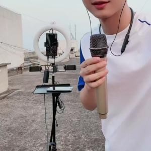 声卡手机唱歌直播专用麦克风全民K歌神器话筒户外主播设备全套装Kad bunyi telefon bimbit mikrofon khas untuk menyanyi siaran langsung mikrofon artifak karaoke negara peralatan sauh luar set lengkap