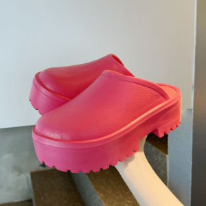 QXshop รองเท้าแตะลำลอง พื้นหนา 2นิ้ว  กันลื่น มีให้กดเลือกถึง 4สี สวยทุกสีแน่นอน เหมาะกับใส่กลางแจ้ง แฟชั่นสําหรับสตรีใส่แล้วไม่เอ้าท์แน่