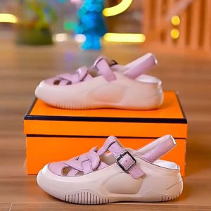 Leather Hollow Out Soft Thick Sole Sports Flat Sole Sandals for Womens Summer New Vintage Buckle Roman Sandals