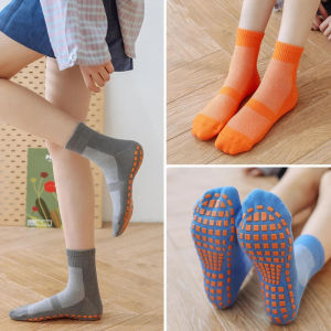 ถุงเท้ากันลื่น ถุงเท้าผู้ใหญ่ ถุงเท้าเด็ก ถุงเท้าแทรมโพลีน socks