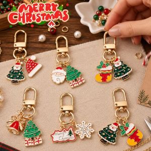 Christmas Metal Keychain Purse Cute Santa Claus Deer Candy Pendant Keychain Bag Keychain Christmas Gifts for Girls Kids