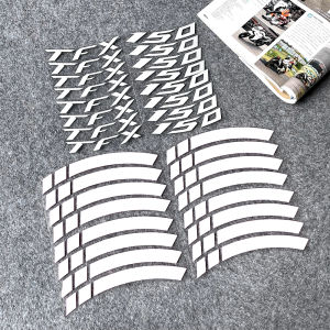 Yamaha สติกเกอร์ดุมล้อมอเตอร์ไซค์สะท้อนแสง17นิ้วจักรยานยนต์สกู๊ตเตอร์แถบขอบหัวรถจักรอุปกรณ์เสริมสำหรับ YAMAHA TFX150 TFX 150 Tfx 150