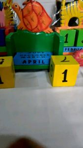 Kalender Kayu Unik Puzzle & Mainan Anak Interaktif