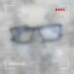 Kacamata Baca Plus Pria & Wanita: Fitur & Manfaat