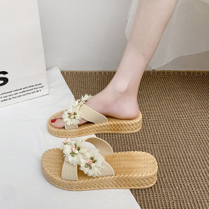 Free Shipping New Thick-Soled 4CM Criss-Cross Strap Three-Color Flat Sandals For Women Suitable For Summer Wear With Thick Soles Non-Slip Design And A Sweet Beachy Style