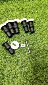 สินค้าพร้อมจัดส่ง ไม่ต้องรอนาน น็อตยางยึดฝาชักโครก น็อตตัวผู้ทำจากสแตเลส ไม่เป็นสนิม น็อตยางตัวเมีย เกลียวทำจากทองเหลือง ใช้สำหรัับ ยึดฝาชักโครกขนาดมาตราฐาน ใช้กับชักโครกทุกยี่ห้อเช่น cottoKohler American StandardMogenkarat และอื่นๆ