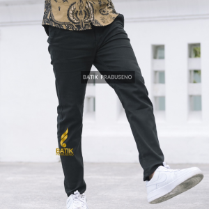 BLACK Hitam Celana Chinos Pria Cowok Panjang Slimfit Big Size Jumbo Standar Prabuseno Premium Reguler