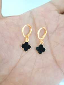 Anting wanita lapis emas anti karat motif simple terbaru anting titanium anak anak dan remaja