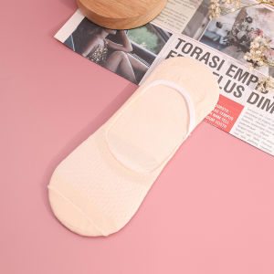 Summer Women Mesh Breathable Invisible Socks Cute Silicone Non-slip Hollow Boat Socks High Quality Anti-Skid Shallow Mouth Socks Heel Slip-ons