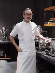 Short Sleeve Restaurant Chef Jacket Restaurant Chef Uniform Custom Logo Chamonix Work Service Shirt Breathable White Apron Set 73 Men