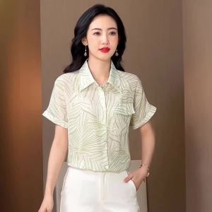 AMMIN Sablon Bunga แฟชั่นคอปกเรียบง่ายสำหรับฤดูร้อนเสื้อเชิ้ตผ้าชีฟองแขนสั้นสำหรับผู้หญิงเสื้อเบลาส์กระดุมแถวเดียวสง่างามฤดูร้อนปี2024