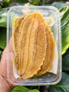 กล้วยหนึบครูอมร กล้วยน้ำว้าแปรรูปอบ กล้วยแผ่น หวานจากกล้วยธรรมชาติ100% ไม่ใส่น้ำตาลและน้ำผึ้ง อบตู้อบลมร้อน