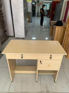 BÀN LÀM VIỆC OKAL GIÁ RẺ TẠI XƯỞNG HCM - GIAO NHANH