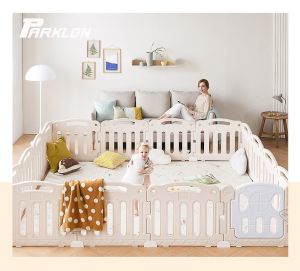 PARKLON World แผ่นเสริมยาว ร่วมกับอุปกรณ์ต่อขยายสำหรับคอกกั้นเด็กเกรดพรีเมี่ยม