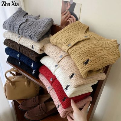 Zhu Xia Old money style pony embroidery cable knitted cardigan for women autumn winter early spring retro round neck red and white sweater coat