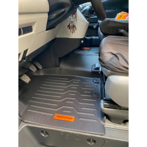 Toyota Hiace Commuter Deluxe 2019 to 2026 Hippo Techmat deepdish matting car mats Thailand Made 2020 2021 2022 2023 2024