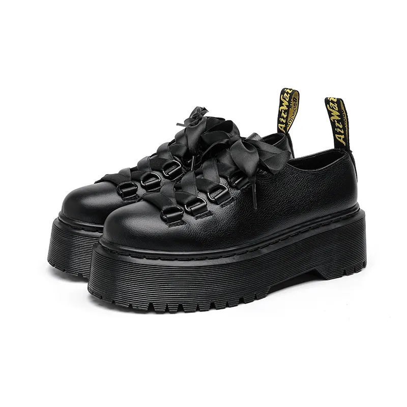 Dr martens 2024 caraya shoe