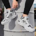 [READY STOCK]. kasut sport lelaki kasut jalan lelaki jogging lelaki sneakers casual Spring tinggi untuk membantu sukan kasut pasang lama versi Korea trend kasut lelaki penambahan tinggi kasut pelajar kasut kanvas kasut putih. 