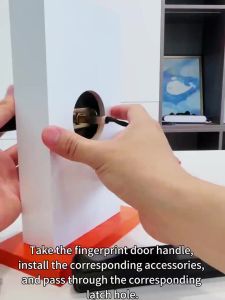Tuya Bluetooth APP Smart Fingerprint Door Lock With Password UnlockingSingle Handle Smart life【Fast Delivery】