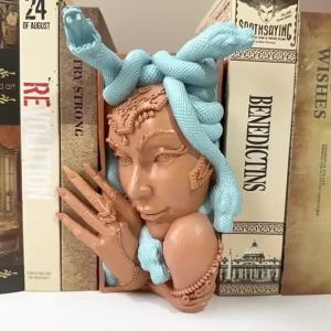 xpkQ Resin Medusa Head Bookshelf Decorative Bookend for Home Office Unique Serpent Goddess Design Heavy-Duty Page Stabilizer K7M2P