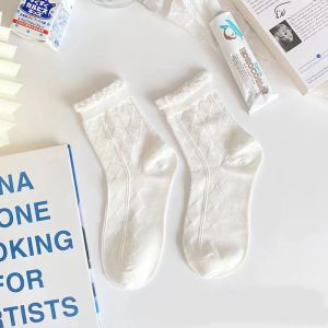 1 Pack Of Cute JK Style High Neck Socks Ins Wind Socks For Womens Versatile Spring/Summer Thin Style With White Lace And Ruffles Pure Cotton Socks