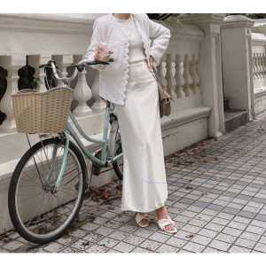 Rok Satin Silk Duyung: Pilihan Ideal untuk Acara Formal