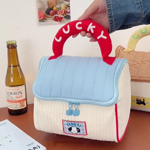 Lightweight Travel Friendly Makeup Bag With Spacious Interior Cosmetic Bag Suitable For Fashion Enthusiasts And Students