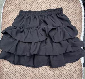 OKADY เดรสเค้กเด็กผู้หญิง กระโปรงสีขาว สไตล์เจ้าหญิง กระโปรงพองสำหรับเด็ก ชุดวันคริสต์มาสของเด็กผู้หญิง ชุดเจ้าหญิง  กระโปรงพลีททรงเอ