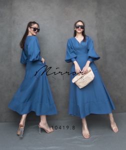 เดรสคอวีแขนยาว ดีเทลตีเกร็ดจับจีบตรงช่วงอก แขนพองน่ารัก มีกระเป๋าpockets 2ข้างซ้าย ขวา กระโปรงทรงเอบานกำลังดี   NTD24