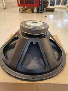 Speaker komponen peavey pro rider 18inch coil3in