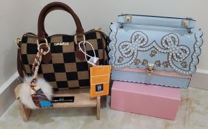 Hong Kong Brand Retro Checker Skyblue Ribbon Pearl Shoulder Bag