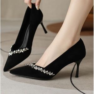 Free Shipping WomenS Black Pointed-Toe Pumps With A Thin Heel Shallow Opening And New Rhinestone Trim Fashionable And Versatile