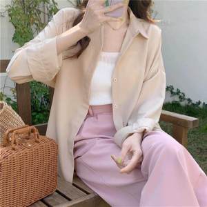 Dahong 💖 เสื้อสีน่ารักมาก เสื้อเชิ้ตโอเวอร์ไซส์ แขนยาว สีพื้น สไตล์เกาหลี W255