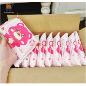 Thùng 10 Gói Khăn Uớt Gấu Hồng (1 Gói 80 Tờ) - Khăn Uớt Gấu Dâu Lotso Tiện Lợi Tiết Kiêm