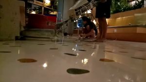 Poles Lantai Teraso Cor: Panduan Perawatan Lantai Cor & Teraso