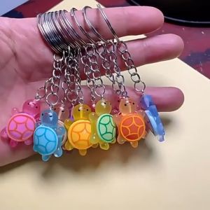 3.3CM Adorable Turtles Keychain Charm Turtles Keyring Perfect Decoration Keychain Birthday Small Gift