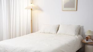 Blissful Diary  Children / teenager / Reading Pillow  Lying in bed  With shredded memory foam  Includes arms and washable pillowcase  Light Gray