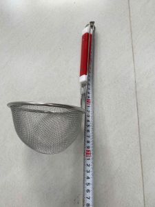 Vợt trụng hủ tiếu cán đỏ Dụng cụ Sóc phở  trần bún lưới cán đỏ dài cao cấp - Sóc phở inox
