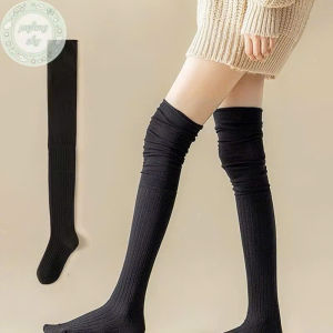 Tất Trơn Qua Gối Với Chất Liệu Mềm Mại Thoáng Mát Cùng Nhiều Màu Sắc Cho Chị Em Lựa Chọn Cực Kỳ Xinh Xắn