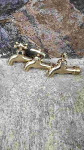 Kran Air Kuningan 1/2 Inch Model Klasik 1 Pcs