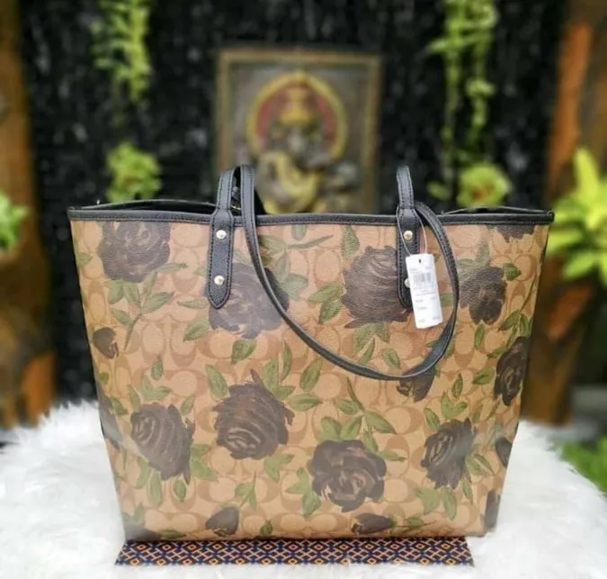 Camo rose coach discount purse