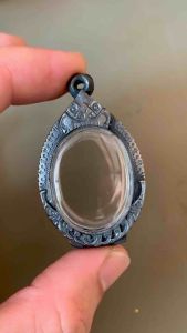 ตลับเงิน ตลับพระ กรอบพระ ใส่เหรียญครูบาศรีวิชัย36 พ่อพัฒน์พ่อคูณพ่อรวยฯ ไข่มาตรฐาน แต่งเก่า