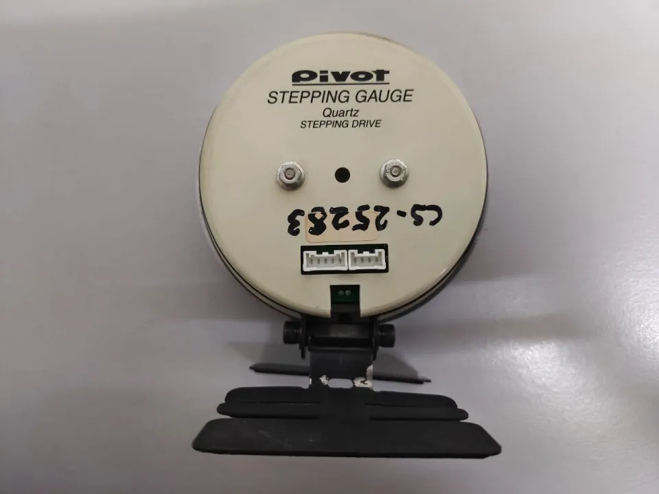 Pivot Quartz Stepping Gauge With Controller / RPM Meter